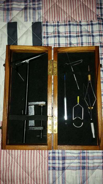 Vintage Fly Tying Kit